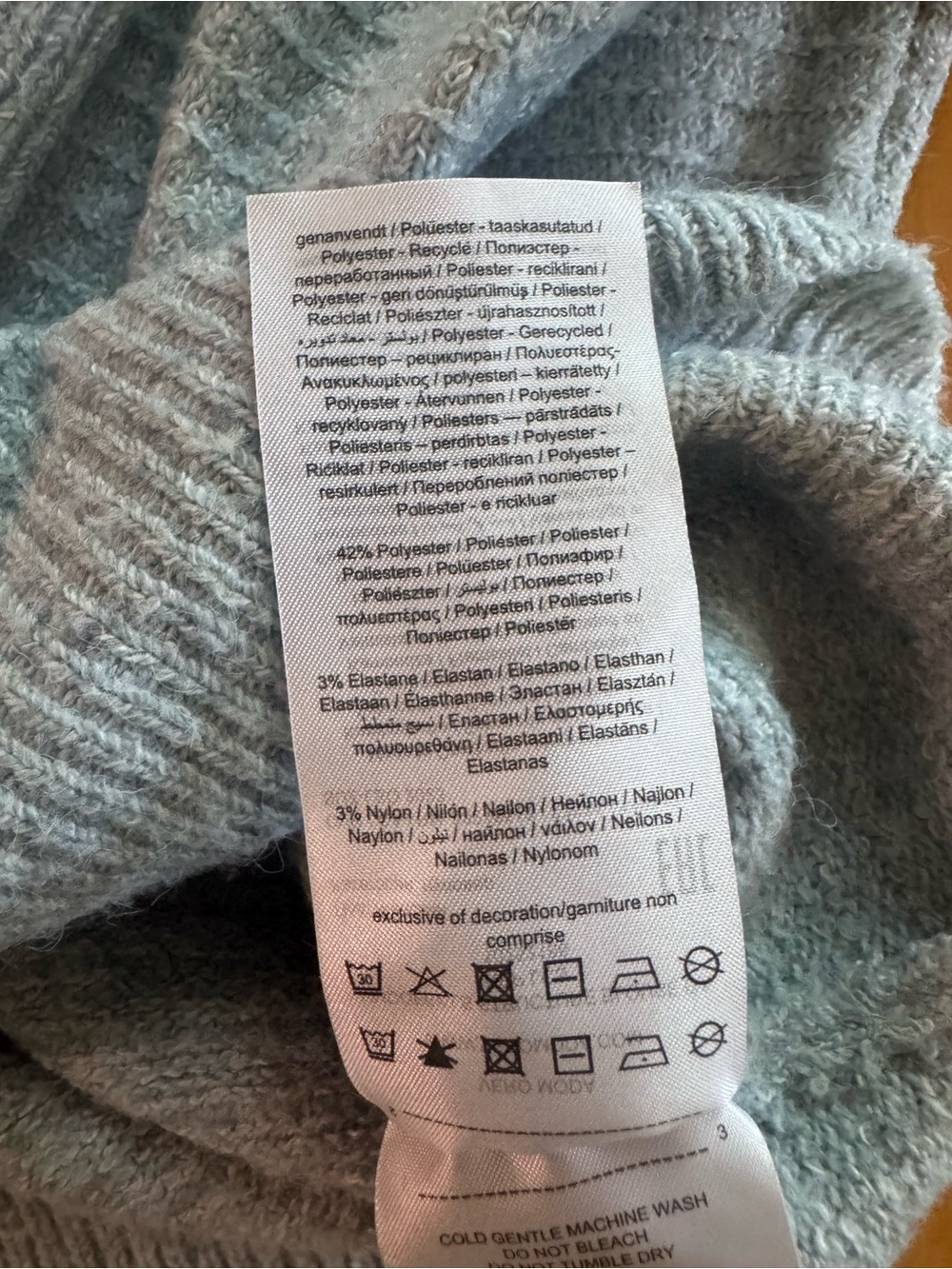 Vero Moda Light Blue Crewneck Sweater - Picture 4 of 6